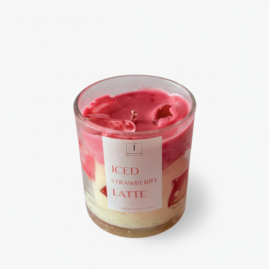 Iced latte strawberry candle