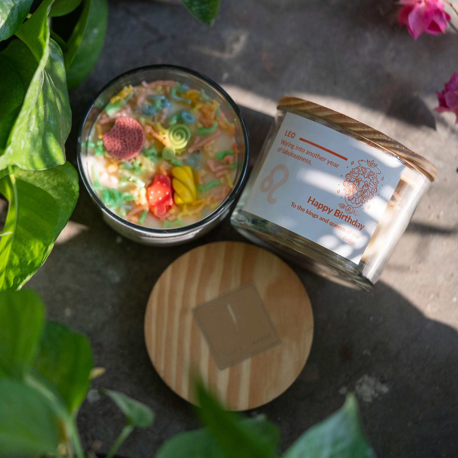 Leo-inspired candle with a warm and vibrant scent, reflecting Leo's confidence and charm.