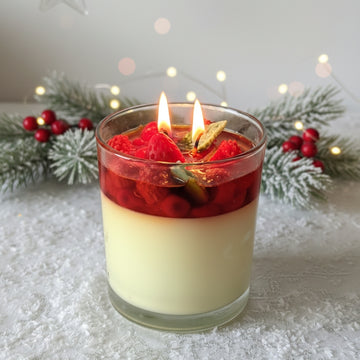 Strawberries Topped Christmas Candle | Strawberries & Vanilla