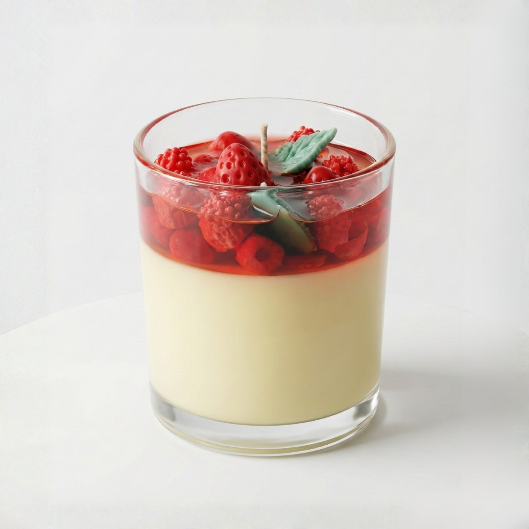 Strawberries Topped Christmas Candle | Strawberries & Vanilla